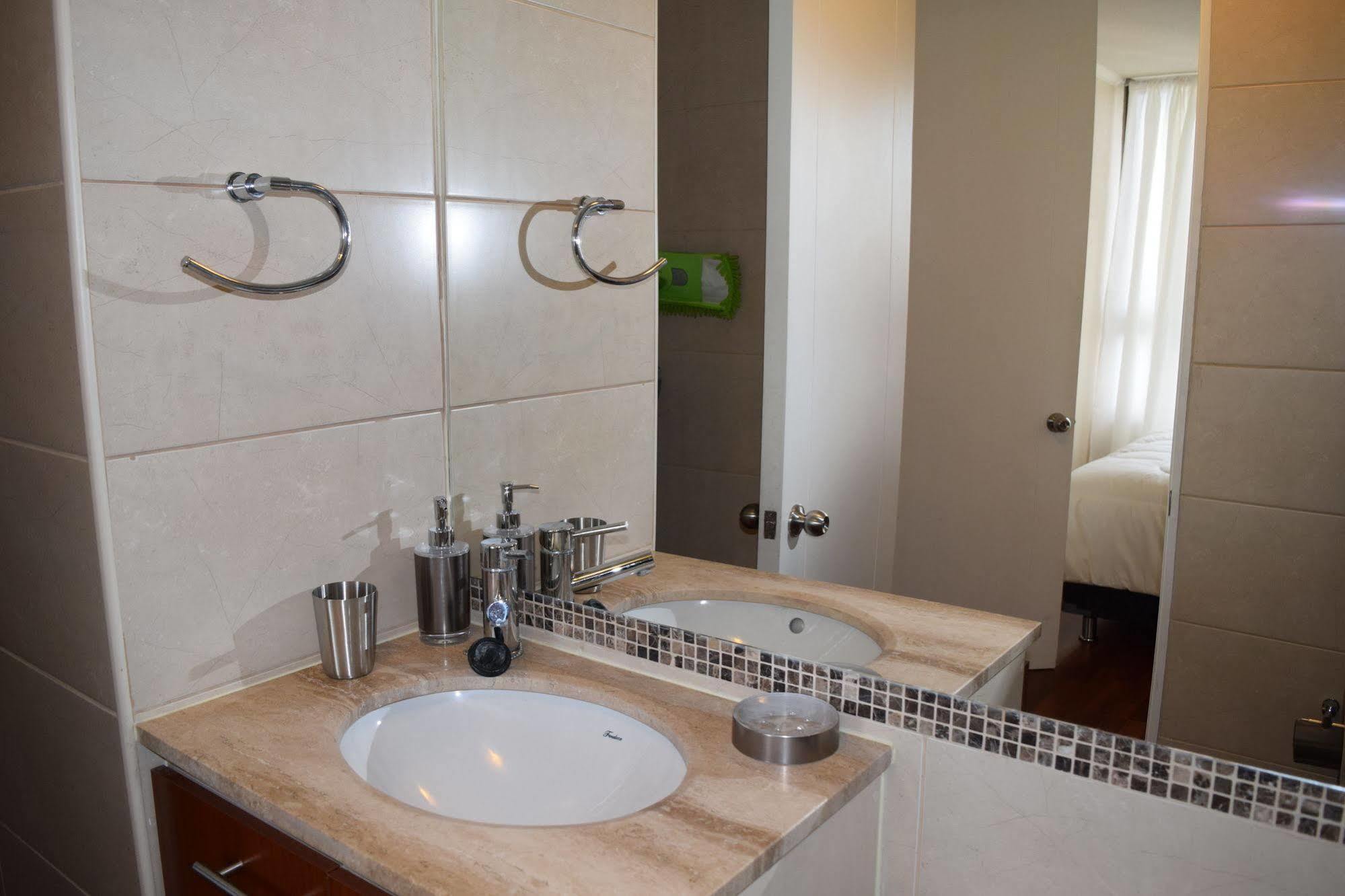 Sys Suites Tarapaca سانتياغو المظهر الخارجي الصورة